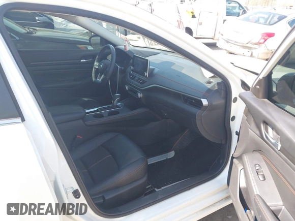 2022 Nissan Altima SR with VIN 1N4BL4CV6NN404337, listed as a IAAI auction lot 41856649 with 52,903 mi miles and . Bid and sale history available at DreamBid. Image 5.