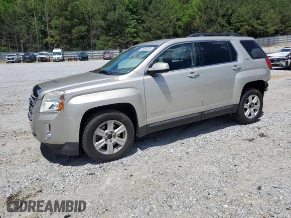 2015 GMC Terrain SLE z VIN 2GKALREK0F6436314, wystawiony jako Copart lot #55892335 z przebiegiem 93 025 mil mil oraz Szkoda całkowita • Salvage title. Historia ofert i sprzedaży dostępna na DreamBid. Obrazek 1.