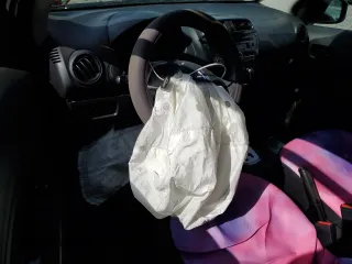 2017 Mitsubishi Mirage ES z VIN ML32F3FJXHHF13803, wystawiony jako Copart lot #52247305 z przebiegiem 70 396 mil mil oraz Szkody całkowita. Historia ofert i sprzedaży dostępna na DreamBid. Obrazek 8.