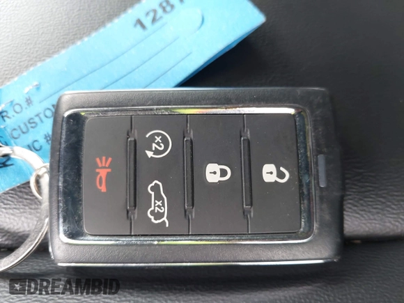 2023 Jeep Grand Cherokee Limited z VIN 1C4RJKBG3P8832504, wystawiony jako IAAI lot #42088057 z przebiegiem 24 674 mil mil oraz . Historia ofert i sprzedaży dostępna na DreamBid. Obrazek 11.