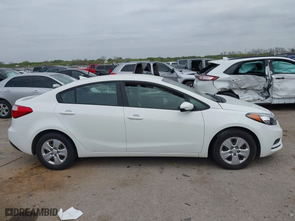 2016 Kia Forte LX with VIN KNAFK4A63G5576853, listed as a IAAI auction lot 41932765 with 77,655 mi miles. Bid and sale history available at carsss.com. Image 12.