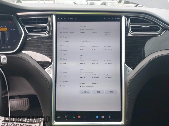 2017 Tesla Model S 60 with VIN 5YJSA1E1XHF232745, listed as a IAAI auction lot 41986834 with 89,581 mi miles and . Bid and sale history available at DreamBid. Image 18.