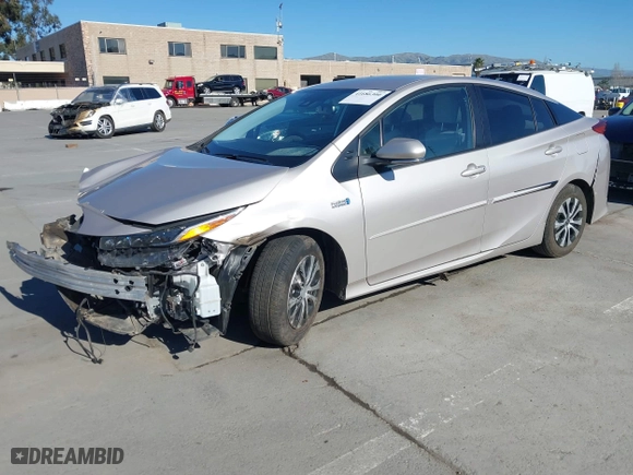 2021 Toyota Prius Prime LE with VIN JTDKAMFP1M3164931, listed as a IAAI auction lot 41686300 with NaN miles. Bid and sale history available at carsss.com. Image 19.