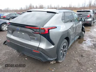 2024 Subaru Solterra Limited z VIN JTMABABA1RA049015, wystawiony jako IAAI lot #41878135 z przebiegiem 3414 mil mil oraz . Historia ofert i sprzedaży dostępna na DreamBid. Obrazek 4.