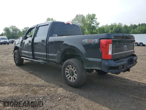 2019 Ford F-350 XL with VIN 1FT8W3BT6KEG62648, listed as a Copart auction lot 60870445 with 68,063 mi miles and Salvage title. Bid and sale history available at DreamBid. Image 2.