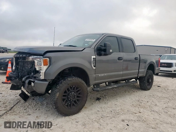 2022 Ford F-250 XL with VIN 1FT7W2BT2NEG33139, listed as a Copart auction lot 61925525 with 53,561 mi miles and Salvage title. Bid and sale history available at DreamBid. Image 1.