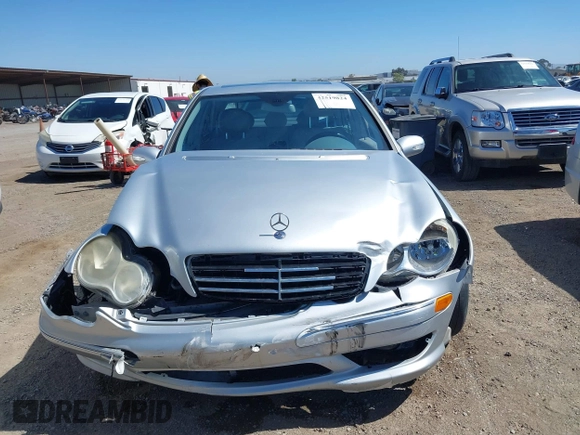 2007 Mercedes-Benz C 230 Sport с VIN WDBRF52H97A936689, выставлен на аукционе IAAI как лот 42519824 с пробегом 200 866 миль миль и . История ставок и продаж доступна на DreamBid. Изображение 12.