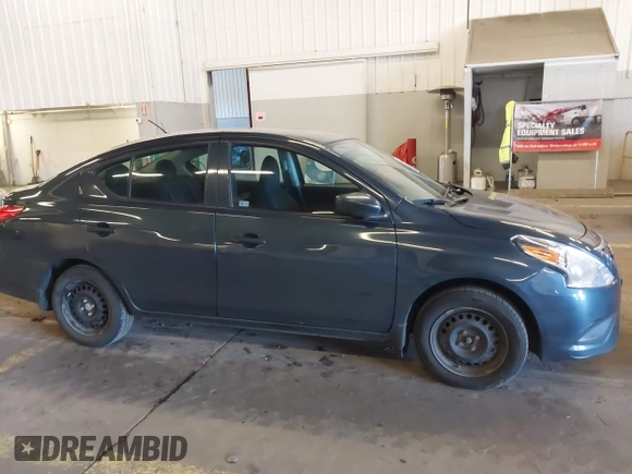2016 Nissan Versa SV with VIN 3N1CN7APXGL886346, listed as a IAAI auction lot 41543879 with 141,870 mi miles. Bid and sale history available at carsss.com. Image 13.
