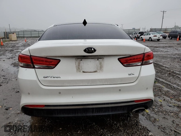 2016 Kia Optima EX с VIN 5XXGU4L32GG095105, выставлен на аукционе Copart как лот 56227925 с пробегом 116 037 миль миль и Списание • Salvage title. История ставок и продаж доступна на DreamBid. Изображение 6.
