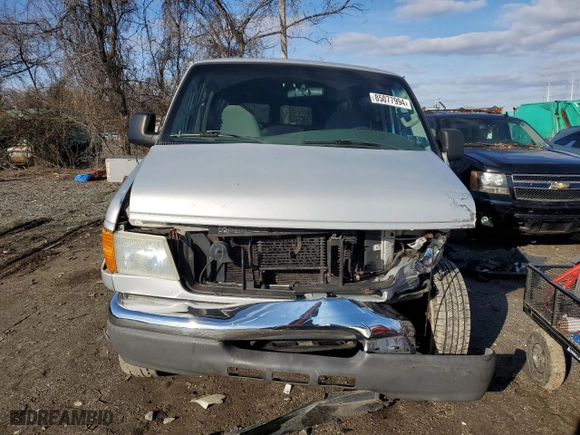 2007 Ford Econoline Wagon XL with VIN 1FBSS31L17DB45214, listed as a Copart auction lot 85077994 with 841,455 mi miles and Salvage Title. Bid and sale history available at carsss.com. Image 5.