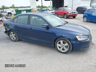 2012 Volkswagen Jetta TDI w/Premium z VIN 3VWLL7AJ1CM394773, wystawiony jako IAAI lot #42324711 z przebiegiem 179 470 mil mil oraz . Historia ofert i sprzedaży dostępna na DreamBid. Obrazek 1.