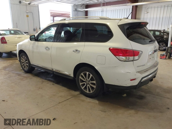 2014 Nissan Pathfinder SV with VIN 5N1AR2MM7EC687692, listed as a IAAI auction lot 42118491 with 175,209 mi miles. Bid and sale history available at carsss.com. Image 3.