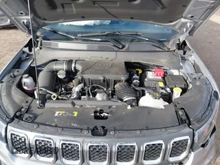 2023 Jeep Compass Latitude with VIN 3C4NJDBN7PT532099, listed as a IAAI auction lot 41485624 with 10,564 mi miles and . Bid and sale history available at DreamBid. Image 10.