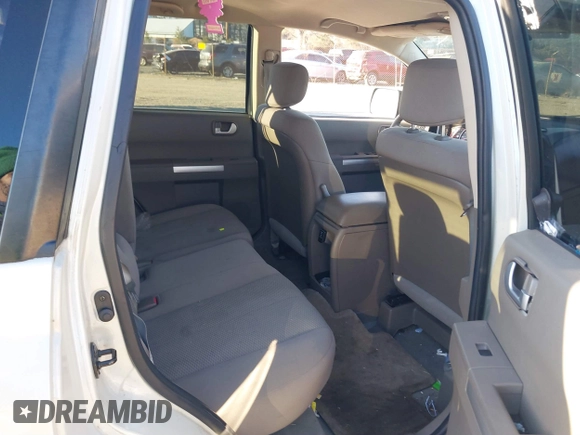 2007 Mitsubishi Endeavor LS with VIN 4A4MM21S87E034694, listed as a IAAI auction lot 41444814 with 76,570 mi miles. Bid and sale history available at carsss.com. Image 8.