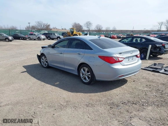 2011 Hyundai Sonata Ltd with VIN 5NPEC4AC2BH177054, listed as a IAAI auction lot 41795756 with NaN miles. Bid and sale history available at carsss.com. Image 3.