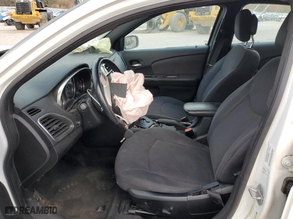 2012 Chrysler 200 Touring with VIN 1C3CCBBB9CN331315, listed as a Copart auction lot 81610554 with 155,767 mi miles and Salvage Title. Bid and sale history available at carsss.com. Image 7.