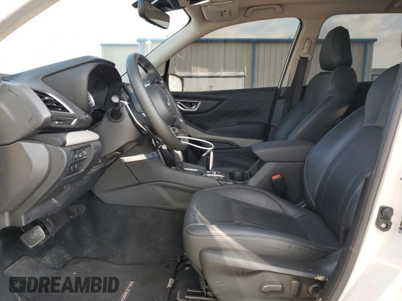 2024 Subaru Forester Limited z VIN JF2SKALC9RH456190, wystawiony jako Copart lot #53175415 z przebiegiem 26 470 mil mil oraz Szkoda całkowita • Salvage title. Historia ofert i sprzedaży dostępna na DreamBid. Obrazek 7.