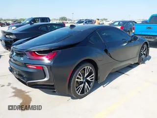 2017 BMW i8 with VIN WBY2Z2C36HV676644, listed as a IAAI auction lot 40525323 with 29,962 mi miles. Bid and sale history available at carsss.com. Image 4.