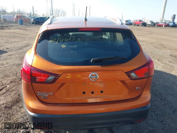 2017 Nissan Rogue S z VIN JN1BJ1CP9HW016617, wystawiony jako IAAI lot #41997886 z przebiegiem 97 431 mil mil oraz . Historia ofert i sprzedaży dostępna na DreamBid. Obrazek 16.
