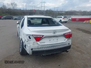 2017 Toyota Camry XLE z VIN 4T1BF1FK5HU814926, wystawiony jako IAAI lot #41917832 z przebiegiem 69 702 mil mil oraz . Historia ofert i sprzedaży dostępna na DreamBid. Obrazek 18.