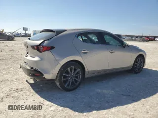 2024 Mazda 3 S Preferred z VIN JM1BPALMXR1718512, wystawiony jako Copart lot #44570995 z przebiegiem 4 332 mil mil oraz Szkoda całkowita • Salvage title. Historia ofert i sprzedaży dostępna na DreamBid. Obrazek 3.