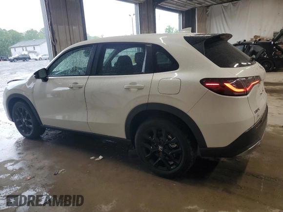 2024 Honda HR-V Sport z VIN 3CZRZ2H5XRM700881, wystawiony jako Copart lot #56660025 z przebiegiem 11 803 mil mil oraz Szkoda całkowita • Salvage title. Historia ofert i sprzedaży dostępna na DreamBid. Obrazek 2.