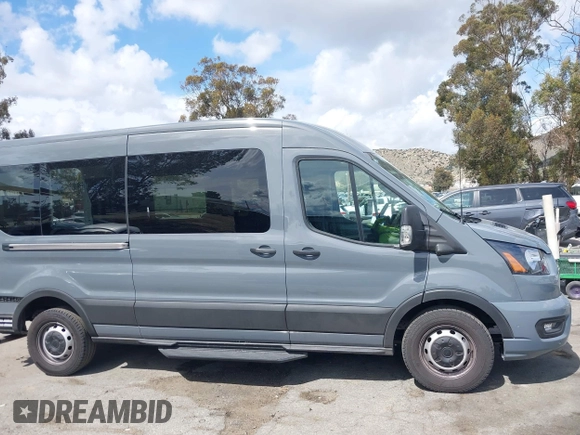 2023 Ford Transit Passenger XL with VIN 1FBAX2C82PKB58582, listed as a IAAI auction lot 41898895 with 16,416 mi miles and . Bid and sale history available at DreamBid. Image 13.