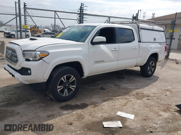 2017 Toyota Tacoma SR5 with VIN 3TMDZ5BN4HM018877, listed as a IAAI auction lot 41898666 with 198,848 mi miles. Bid and sale history available at carsss.com. Image 17.