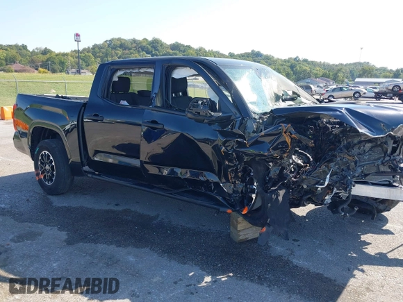 2022 Toyota Tundra 2WD SR with VIN 5TFKB5AB4NX016619, listed as a IAAI auction lot 40500811 with 1 mi miles. Bid and sale history available at carsss.com. Image 12.