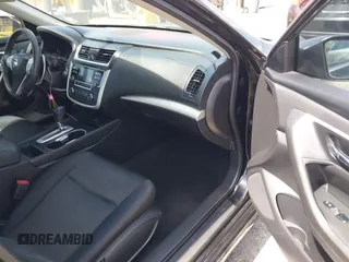 2016 Nissan Altima SR with VIN 1N4AL3AP4GC289147, listed as a IAAI auction lot 42159067 with 105,112 mi miles and . Bid and sale history available at carsss.com. Image 5.