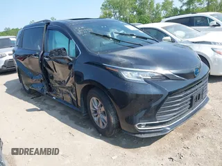 2022 Toyota Sienna XLE with VIN 5TDJRKEC1NS090515, listed as a IAAI auction lot 42387933 with 91,973 mi miles and . Bid and sale history available at DreamBid. Image 1.