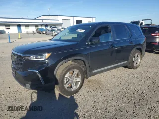 2025 Honda Pilot EX-L with VIN 5FNYG2H48SB006313, listed as a Copart auction lot 82039054 with 10,402 mi miles and Salvage Title. Bid and sale history available at carsss.com. Image 1.