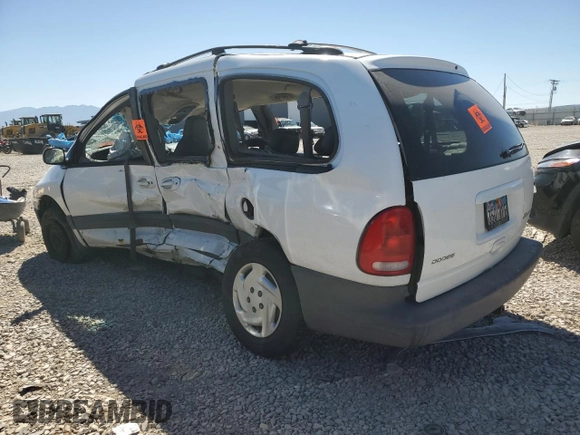 2000 Dodge Caravan SE with VIN 1B4GP44R8YB749846, listed as a Copart auction lot 67656204 with Not Provided miles and Non Repairable. Bid and sale history available at carsss.com. Image 2.