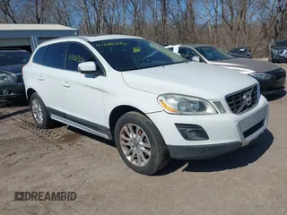 2010 Volvo XC60 3.0T with VIN YV4992DZ2A2028497, listed as a IAAI auction lot 41768306 with 160,093 mi miles. Bid and sale history available at carsss.com. Image 1.