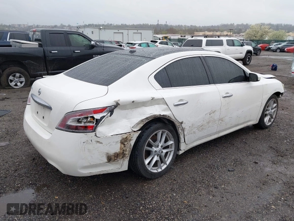 2011 Nissan Maxima 3.5 SV with VIN 1N4AA5AP4BC813410, listed as a IAAI auction lot 41966795 with 1 mi miles. Bid and sale history available at carsss.com. Image 4.