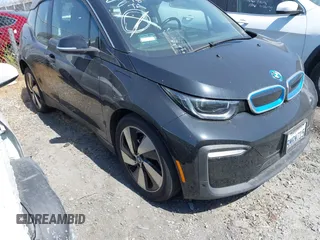 2019 BMW i3 z VIN WBY8P4C58K7D43809, wystawiony jako IAAI lot #42188630 z przebiegiem 52 745 mil mil oraz . Historia ofert i sprzedaży dostępna na DreamBid. Obrazek 1.
