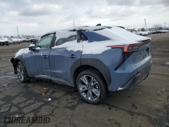 2023 Subaru Solterra Premium z VIN JTMABABA1PA031661, wystawiony jako Copart lot #48266764 z przebiegiem Nie podano mil oraz . Historia ofert i sprzedaży dostępna na DreamBid. Obrazek 2.