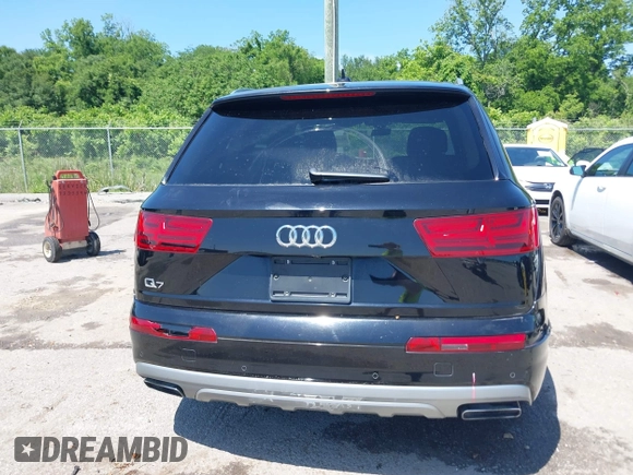 2019 Audi Q7 Premium Plus z VIN WA1LAAF75KD012980, wystawiony jako IAAI lot #42205106 z przebiegiem Nie podano mil oraz . Historia ofert i sprzedaży dostępna na DreamBid. Obrazek 15.