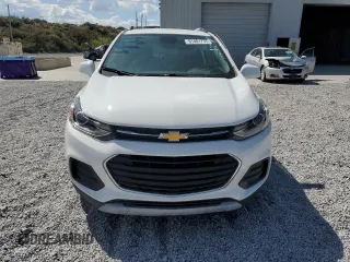 2020 Chevrolet Trax LT with VIN KL7CJPSB2LB068551, listed as a Copart auction lot 61401735 with 63,003 mi miles and Salvage title. Bid and sale history available at DreamBid. Image 5.