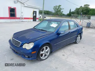 2005 Mercedes-Benz C 230 Kompressor с VIN WDBRF40J95F612156, выставлен на аукционе IAAI как лот 41722349 с пробегом 136 109 миль миль и . История ставок и продаж доступна на DreamBid. Изображение 2.