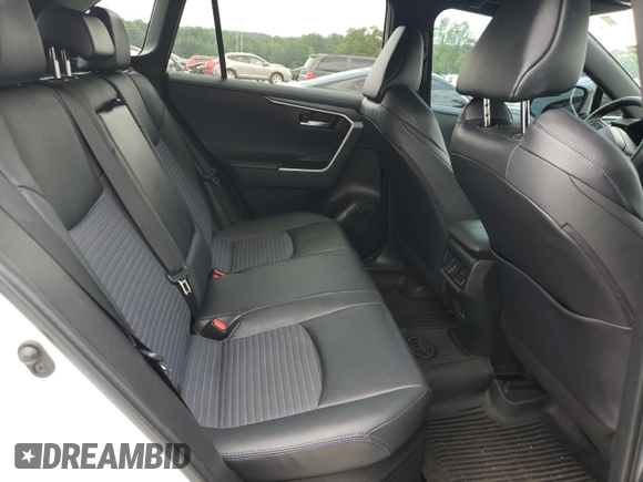 2022 Toyota RAV4 Hybrid XSE с VIN 2T3E6RFVXNW030847, выставлен на аукционе Copart как лот 57119115 с пробегом 64 757 миль миль и Списание • Salvage title. История ставок и продаж доступна на DreamBid. Изображение 11.