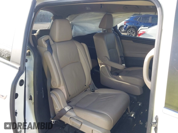 2019 Honda Odyssey Touring with VIN 5FNRL6H81KB068064, listed as a IAAI auction lot 41998072 with 83,280 mi miles. Bid and sale history available at carsss.com. Image 8.