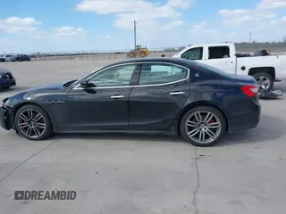 2017 Maserati Ghibli с VIN ZAM57XSA6H1218753, выставлен на аукционе IAAI как лот 41833235 с пробегом 42 135 миль миль и . История ставок и продаж доступна на DreamBid. Изображение 14.