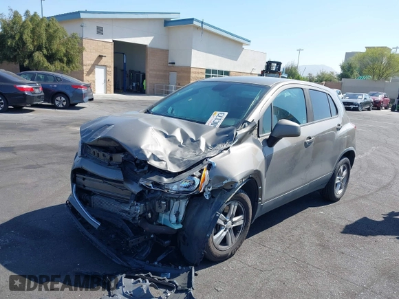 2020 Chevrolet Trax LS with VIN KL7CJKSB3LB353522, listed as a IAAI auction lot 42100884 with Not provided miles and . Bid and sale history available at DreamBid. Image 20.