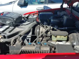 1997 GMC Sierra 1500 with VIN 1GTEC19W1VE552918, listed as a IAAI auction lot 41326294 with 252,477 mi miles and . Bid and sale history available at DreamBid. Image 14.