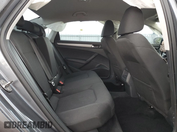 2015 Volkswagen Passat Trendline with VIN 1VWAV7A38FC041679, listed as a Copart auction lot 53419724 with 123,868 mi miles and Salvage title. Bid and sale history available at DreamBid. Image 10.