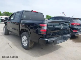 2023 Nissan Frontier PRO-4X with VIN 1N6ED1EK9PN666908, listed as a IAAI auction lot 41919897 with 35,251 mi miles. Bid and sale history available at carsss.com. Image 3.