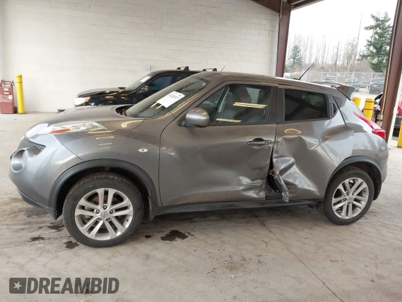 2014 Nissan Juke S with VIN JN8AF5MV2ET363397, listed as a IAAI auction lot 41420317 with 85,254 mi miles. Bid and sale history available at carsss.com. Image 14.