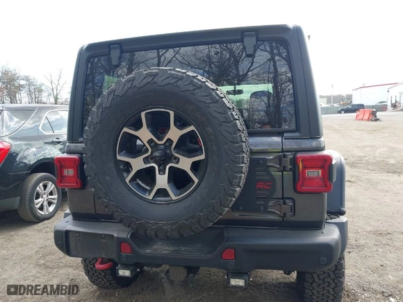 2018 Jeep Wrangler Unlimited Rubicon with VIN 1C4HJXFG8JW111195, listed as a IAAI auction lot 41916718 with 190,158 mi miles. Bid and sale history available at carsss.com. Image 16.