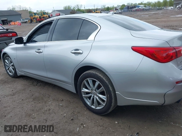 2015 Infiniti Q50 Premium z VIN JN1BV7AR8FM390785, wystawiony jako IAAI lot #42200437 z przebiegiem 94 841 mil mil oraz . Historia ofert i sprzedaży dostępna na DreamBid. Obrazek 14.
